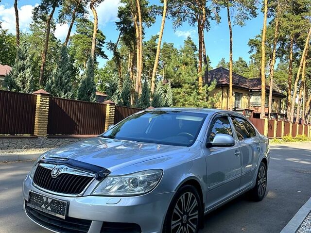 Серый Шкода Октавия, объемом двигателя 1.4 л и пробегом 205 тыс. км за 6900 $, фото 2 на Automoto.ua