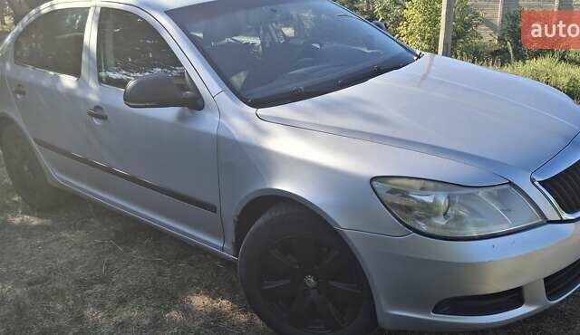 Сірий Шкода Октавія, об'ємом двигуна 1.6 л та пробігом 284 тис. км за 7600 $, фото 4 на Automoto.ua