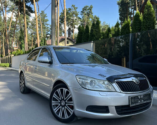 Серый Шкода Октавия, объемом двигателя 1.4 л и пробегом 205 тыс. км за 6800 $, фото 30 на Automoto.ua