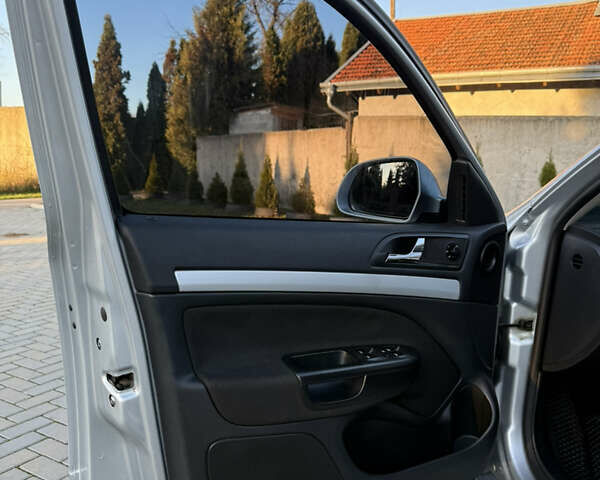 Серый Шкода Октавия, объемом двигателя 1.8 л и пробегом 260 тыс. км за 8999 $, фото 17 на Automoto.ua