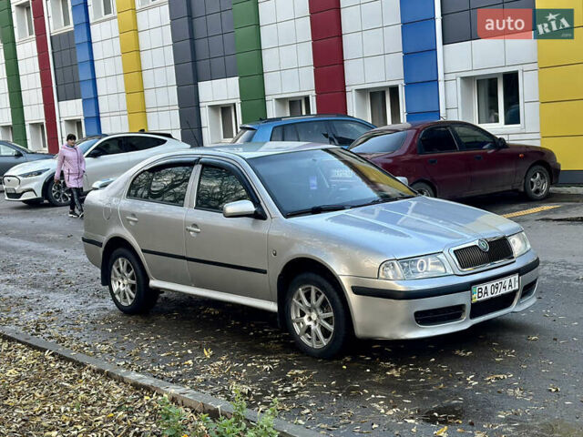 Сірий Шкода Октавія, об'ємом двигуна 1.78 л та пробігом 300 тис. км за 4850 $, фото 4 на Automoto.ua