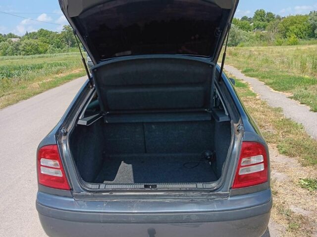 Серый Шкода Октавия, объемом двигателя 1.6 л и пробегом 221 тыс. км за 6400 $, фото 18 на Automoto.ua