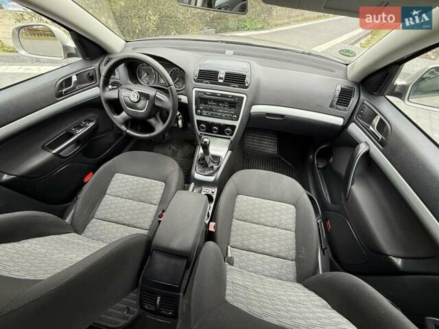 Шкода Октавия 2009 в Хусте на Automoto.ua Серый Шкода Октавия, объемом двигателя 1.4 л и пробегом 200 тыс. км за 6199 $, фото 51 на Automoto.ua