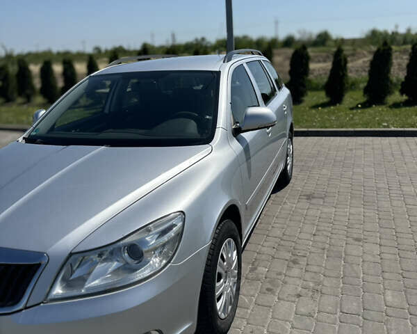 Сірий Шкода Октавія, об'ємом двигуна 1.6 л та пробігом 258 тис. км за 7900 $, фото 7 на Automoto.ua