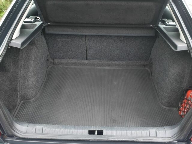 Серый Шкода Октавия, объемом двигателя 1.6 л и пробегом 250 тыс. км за 5552 $, фото 7 на Automoto.ua