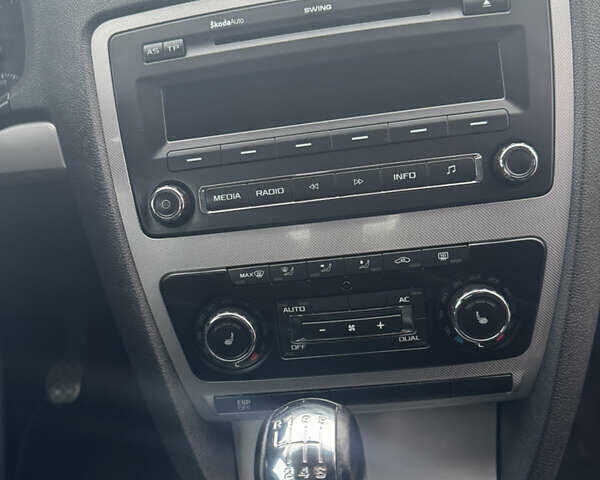 Серый Шкода Октавия, объемом двигателя 1.4 л и пробегом 217 тыс. км за 6999 $, фото 26 на Automoto.ua