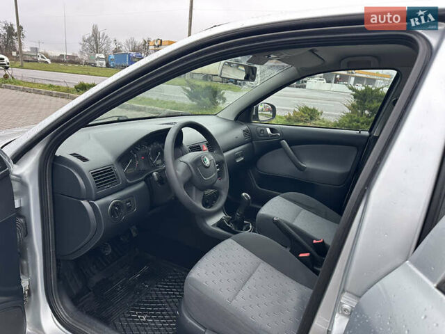 Серый Шкода Октавия, объемом двигателя 1.6 л и пробегом 190 тыс. км за 5999 $, фото 31 на Automoto.ua