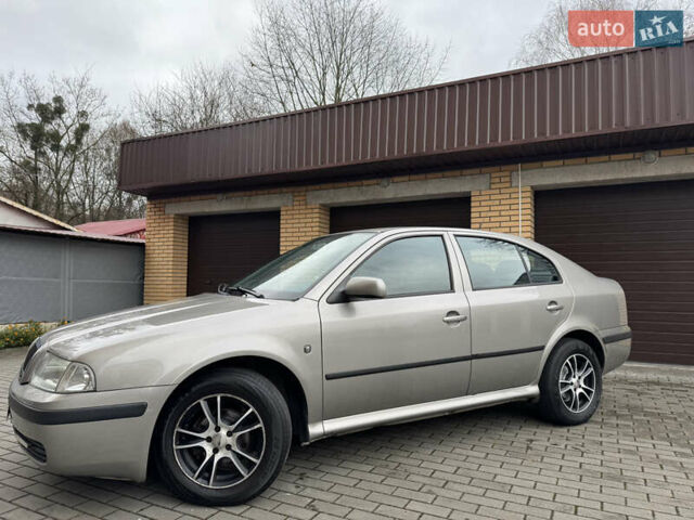 Сірий Шкода Октавія, об'ємом двигуна 1.6 л та пробігом 191 тис. км за 5950 $, фото 1 на Automoto.ua