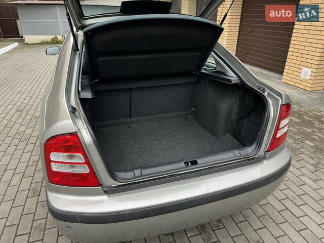 Сірий Шкода Октавія, об'ємом двигуна 1.6 л та пробігом 191 тис. км за 5950 $, фото 12 на Automoto.ua