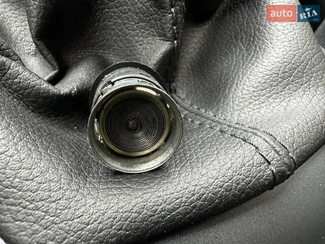 Серый Шкода Октавия, объемом двигателя 1.6 л и пробегом 159 тыс. км за 7499 $, фото 67 на Automoto.ua