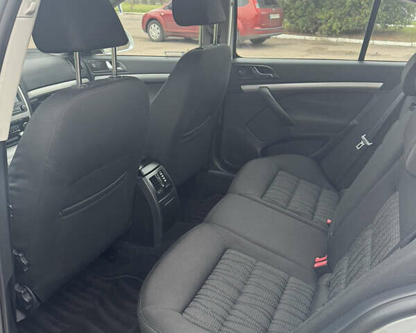 Серый Шкода Октавия, объемом двигателя 1.4 л и пробегом 2 тыс. км за 7500 $, фото 22 на Automoto.ua