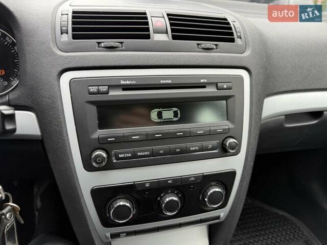 Шкода Октавия 2009 в Хусте на Automoto.ua Серый Шкода Октавия, объемом двигателя 1.4 л и пробегом 200 тыс. км за 6199 $, фото 36 на Automoto.ua