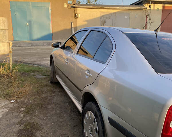 Сірий Шкода Октавія, об'ємом двигуна 1.6 л та пробігом 210 тис. км за 5600 $, фото 4 на Automoto.ua