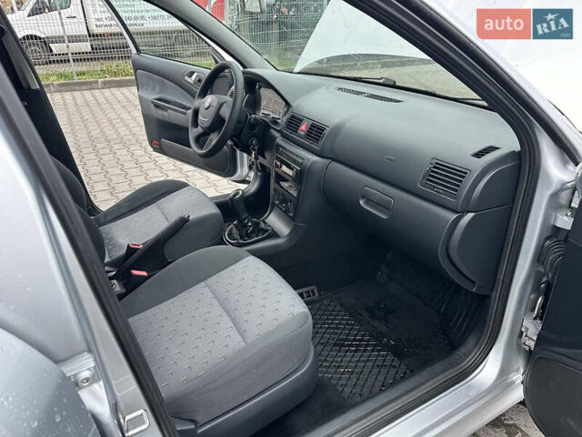 Серый Шкода Октавия, объемом двигателя 1.6 л и пробегом 190 тыс. км за 5999 $, фото 42 на Automoto.ua