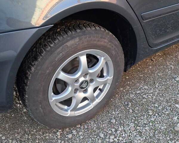 Сірий Шкода Октавія, об'ємом двигуна 1.8 л та пробігом 162 тис. км за 9300 $, фото 25 на Automoto.ua