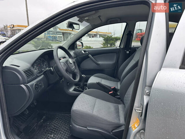 Серый Шкода Октавия, объемом двигателя 1.6 л и пробегом 190 тыс. км за 5999 $, фото 30 на Automoto.ua