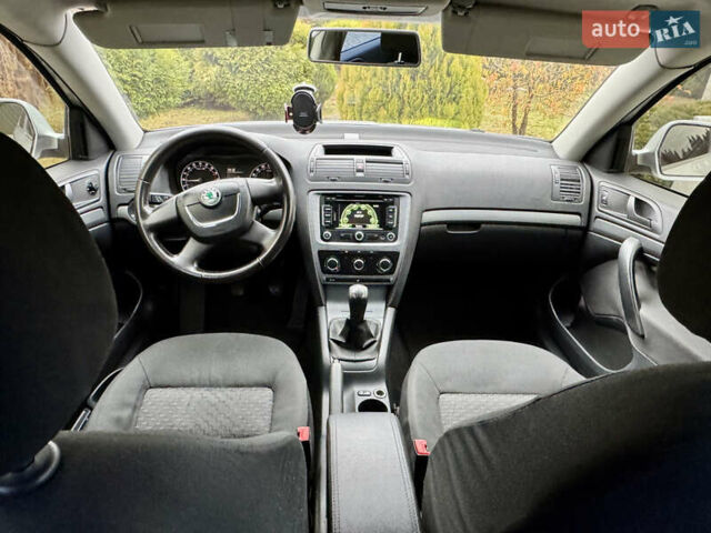 Серый Шкода Октавия, объемом двигателя 1.9 л и пробегом 237 тыс. км за 7499 $, фото 41 на Automoto.ua