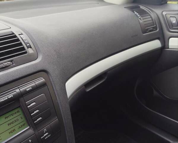 Серый Шкода Октавия, объемом двигателя 1.6 л и пробегом 237 тыс. км за 5500 $, фото 23 на Automoto.ua