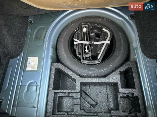 Серый Шкода Октавия, объемом двигателя 1.6 л и пробегом 213 тыс. км за 5600 $, фото 38 на Automoto.ua