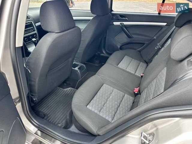 Сірий Шкода Октавія, об'ємом двигуна 1.6 л та пробігом 222 тис. км за 8300 $, фото 29 на Automoto.ua