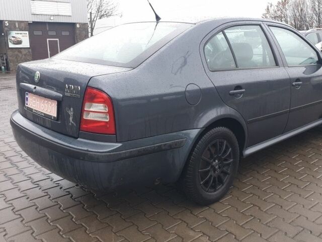 Серый Шкода Октавия, объемом двигателя 1.6 л и пробегом 250 тыс. км за 5552 $, фото 3 на Automoto.ua