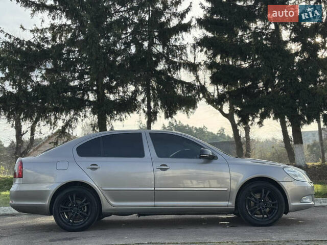 Сірий Шкода Октавія, об'ємом двигуна 1.39 л та пробігом 265 тис. км за 6900 $, фото 9 на Automoto.ua