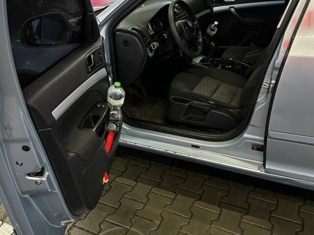 Серый Шкода Октавия, объемом двигателя 1.4 л и пробегом 320 тыс. км за 6500 $, фото 3 на Automoto.ua