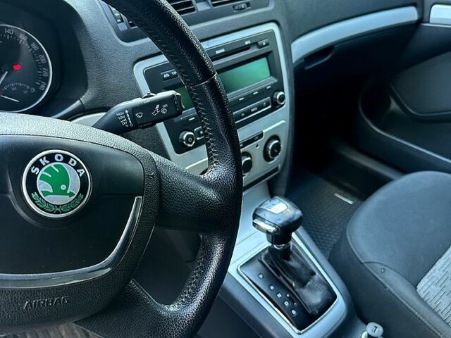 Серый Шкода Октавия, объемом двигателя 1.4 л и пробегом 205 тыс. км за 6900 $, фото 8 на Automoto.ua