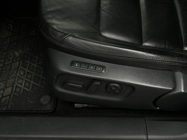 Шкода Октавия 2009 в Кривом Роге на Automoto.ua Серый Шкода Октавия, объемом двигателя 2 л и пробегом 300 тыс. км за 8400 $, фото 17 на Automoto.ua