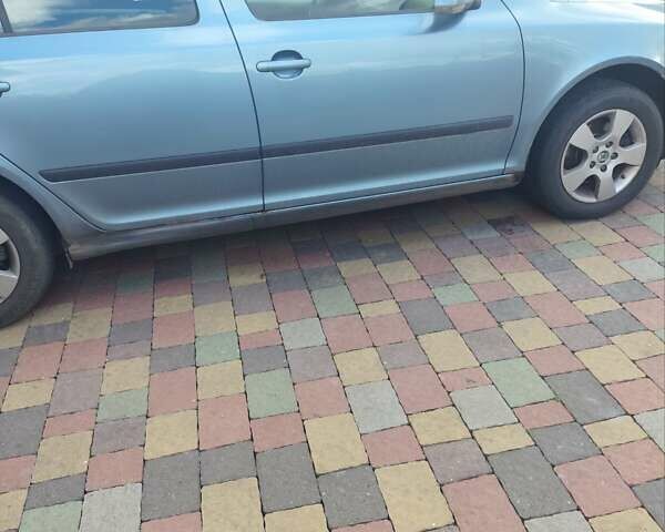 Серый Шкода Октавия, объемом двигателя 1.6 л и пробегом 237 тыс. км за 5500 $, фото 17 на Automoto.ua