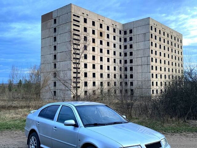 Серый Шкода Октавия, объемом двигателя 1.8 л и пробегом 290 тыс. км за 5600 $, фото 4 на Automoto.ua
