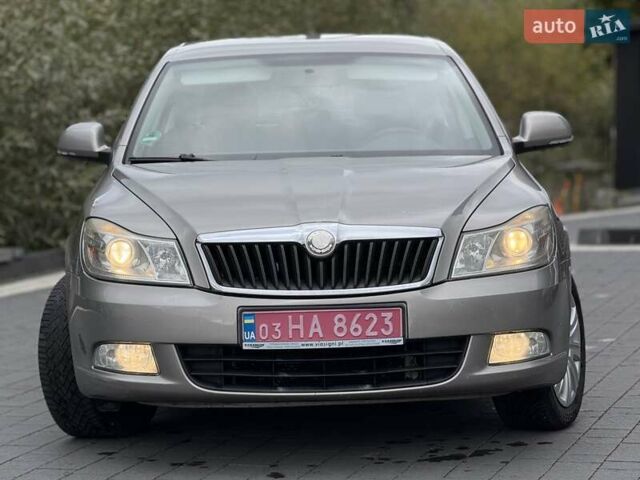 Шкода Октавия 2009 в Хусте на Automoto.ua Серый Шкода Октавия, объемом двигателя 1.4 л и пробегом 200 тыс. км за 6199 $, фото 8 на Automoto.ua