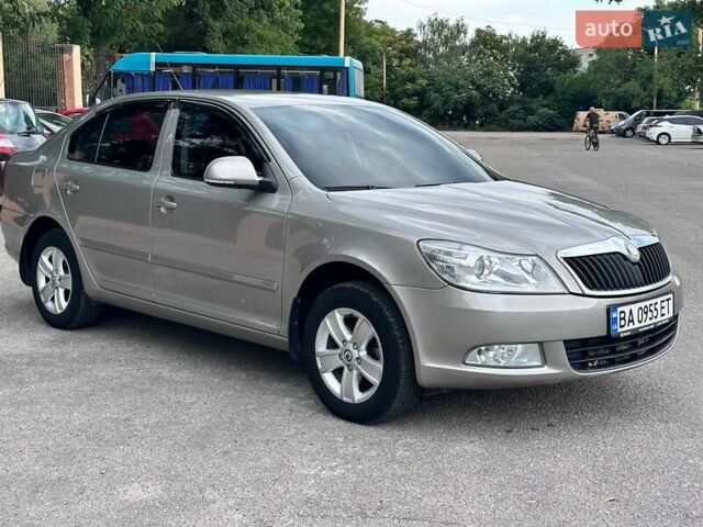 Сірий Шкода Октавія, об'ємом двигуна 1.6 л та пробігом 222 тис. км за 8300 $, фото 2 на Automoto.ua