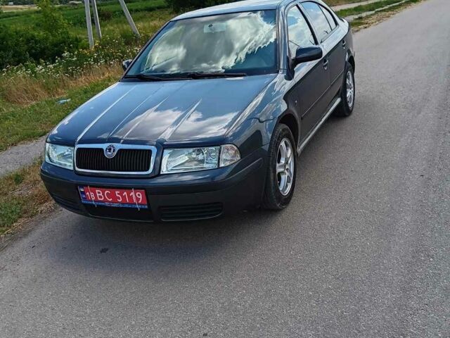 Серый Шкода Октавия, объемом двигателя 1.6 л и пробегом 221 тыс. км за 6400 $, фото 1 на Automoto.ua