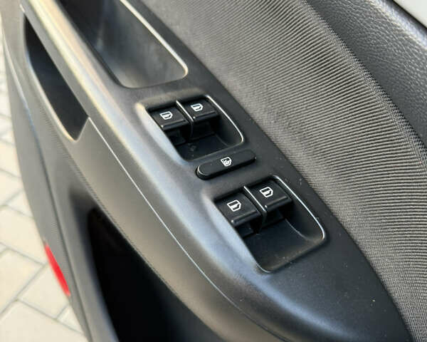 Серый Шкода Октавия, объемом двигателя 1.8 л и пробегом 260 тыс. км за 8999 $, фото 40 на Automoto.ua