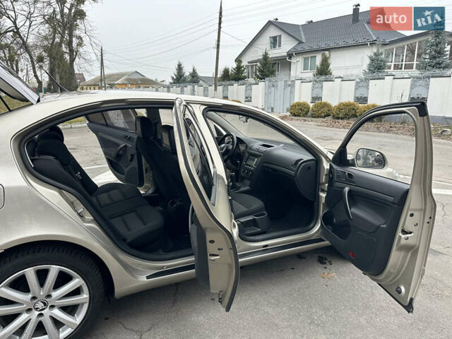 Серый Шкода Октавия, объемом двигателя 1.6 л и пробегом 159 тыс. км за 7499 $, фото 61 на Automoto.ua