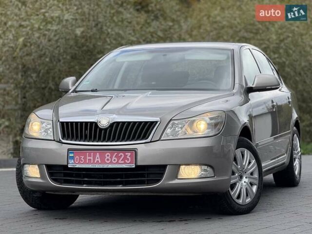 Шкода Октавия 2009 в Хусте на Automoto.ua Серый Шкода Октавия, объемом двигателя 1.4 л и пробегом 200 тыс. км за 6199 $, фото 1 на Automoto.ua
