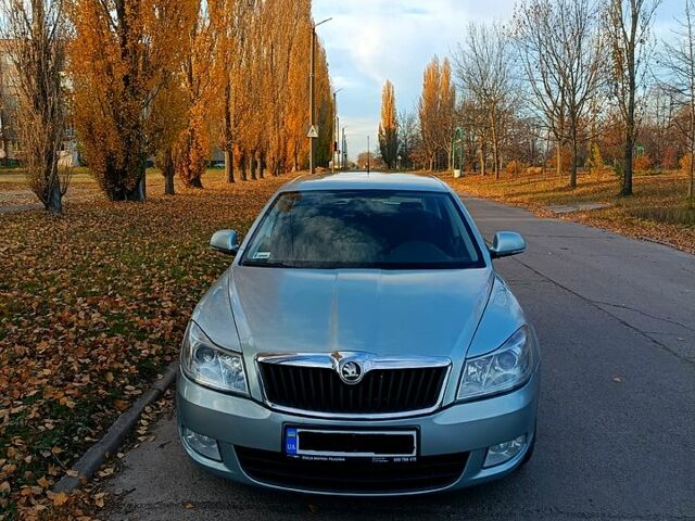 Серый Шкода Октавия, объемом двигателя 1.6 л и пробегом 230 тыс. км за 7800 $, фото 4 на Automoto.ua