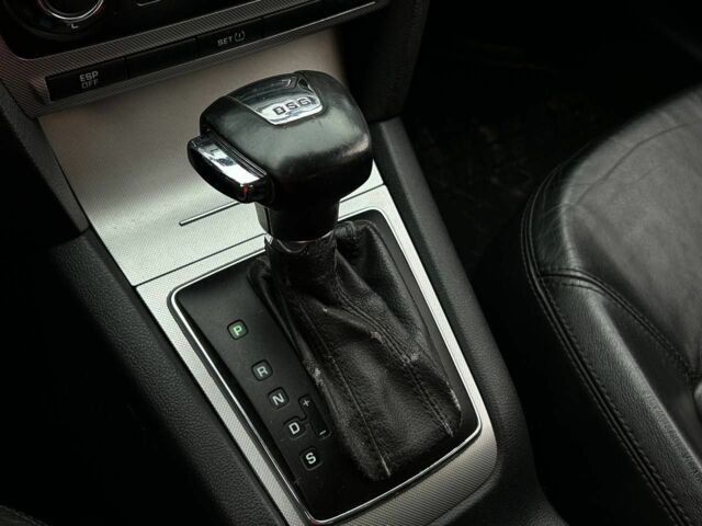 Шкода Октавия 2009 в Кривом Роге на Automoto.ua Серый Шкода Октавия, объемом двигателя 2 л и пробегом 300 тыс. км за 8400 $, фото 14 на Automoto.ua