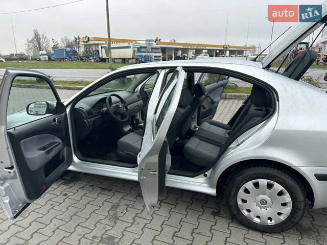 Серый Шкода Октавия, объемом двигателя 1.6 л и пробегом 190 тыс. км за 5999 $, фото 48 на Automoto.ua