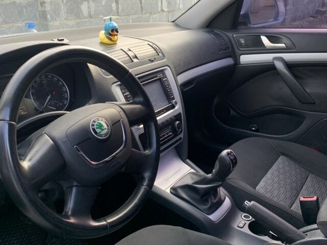 Сірий Шкода Октавія, об'ємом двигуна 1.6 л та пробігом 207 тис. км за 7000 $, фото 6 на Automoto.ua