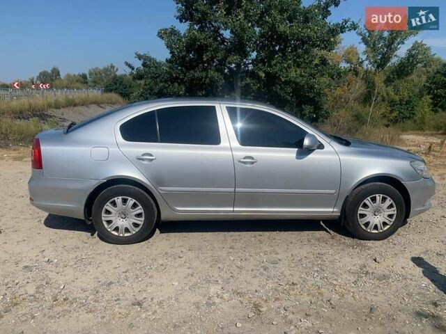 Серый Шкода Октавия, объемом двигателя 1.6 л и пробегом 235 тыс. км за 7700 $, фото 4 на Automoto.ua