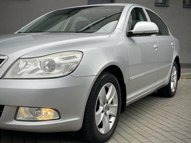 Серый Шкода Октавия, объемом двигателя 1.4 л и пробегом 178 тыс. км за 7999 $, фото 5 на Automoto.ua