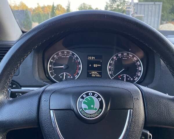 Серый Шкода Октавия, объемом двигателя 2 л и пробегом 265 тыс. км за 7500 $, фото 7 на Automoto.ua