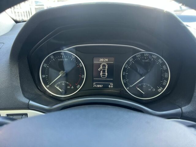 Серый Шкода Октавия, объемом двигателя 1.8 л и пробегом 212 тыс. км за 7400 $, фото 12 на Automoto.ua