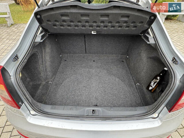 Серый Шкода Октавия, объемом двигателя 1.9 л и пробегом 237 тыс. км за 7499 $, фото 54 на Automoto.ua