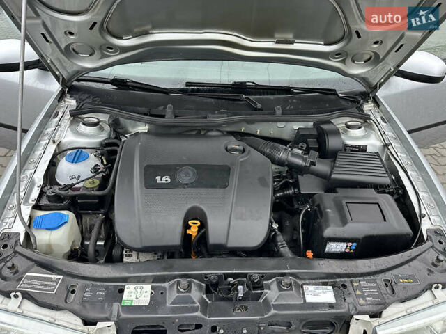 Серый Шкода Октавия, объемом двигателя 1.6 л и пробегом 190 тыс. км за 5999 $, фото 45 на Automoto.ua