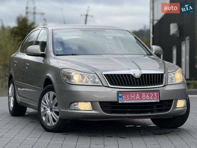 Шкода Октавия 2009 в Хусте на Automoto.ua Серый Шкода Октавия, объемом двигателя 1.4 л и пробегом 200 тыс. км за 6199 $, фото 10 на Automoto.ua