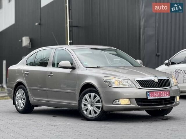 Шкода Октавия 2009 в Хусте на Automoto.ua Серый Шкода Октавия, объемом двигателя 1.4 л и пробегом 200 тыс. км за 6199 $, фото 13 на Automoto.ua