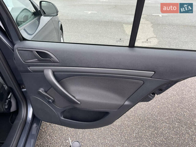 Серый Шкода Октавия, объемом двигателя 1.4 л и пробегом 242 тыс. км за 8350 $, фото 7 на Automoto.ua